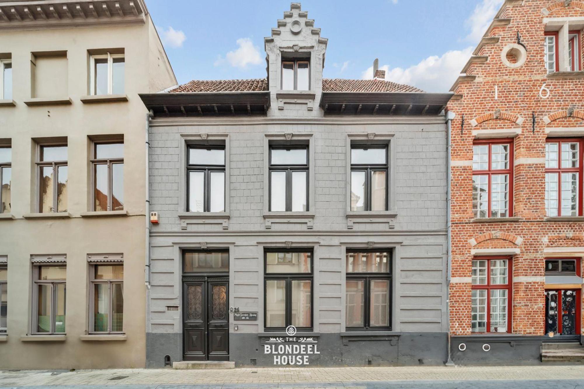 Bed & Breakfast The Blondeel House Brugge Center Exterior photo